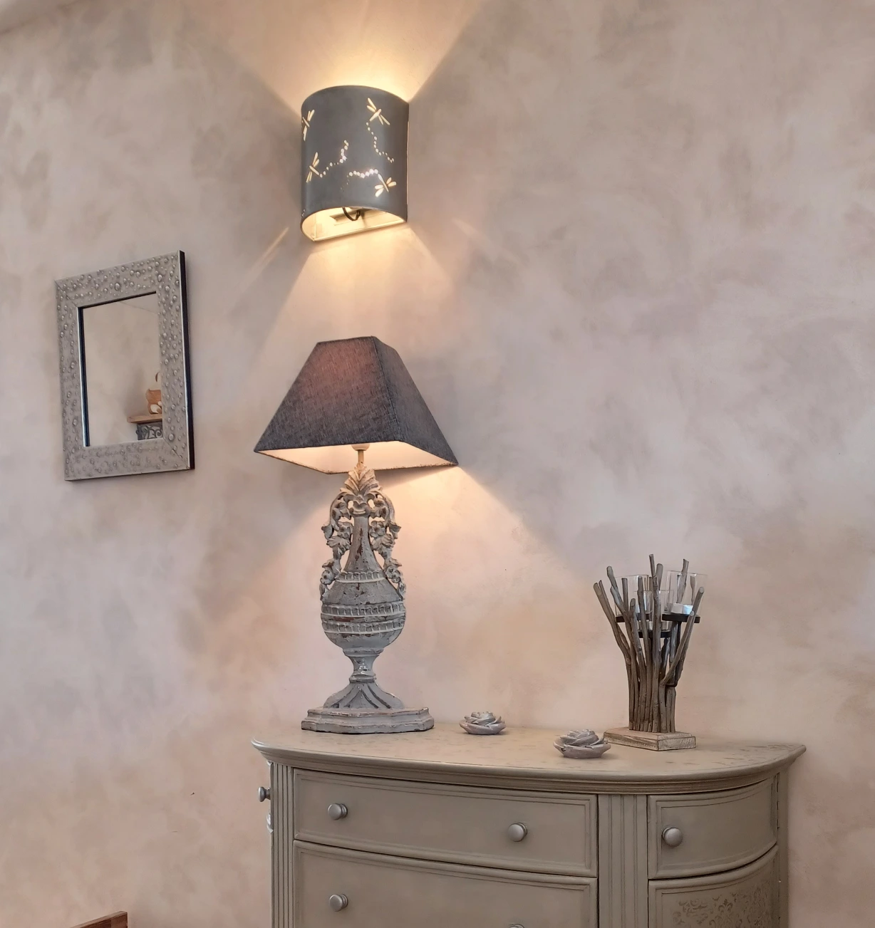 côté-chapelle-studio-meuble-salon